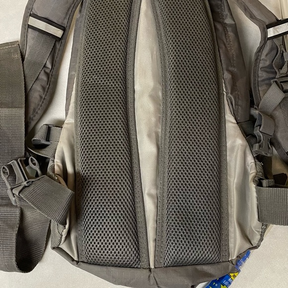 Outdoor Products hydration water  backpack ,Red, Gray , Yellow - Picture 3 of 5